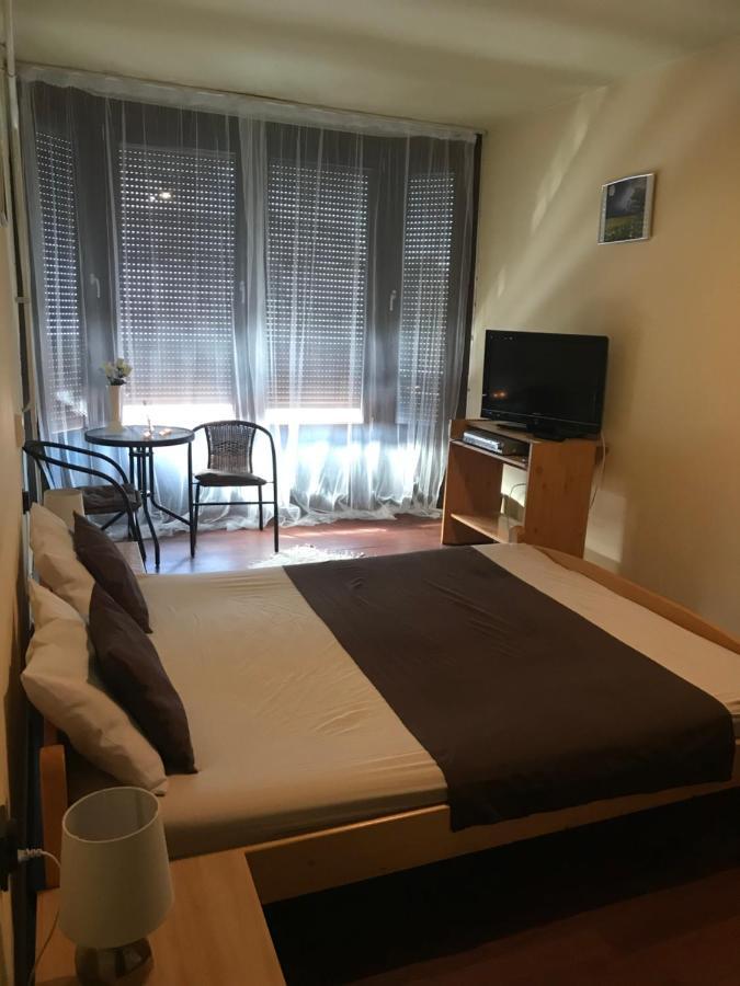 Hotel Buebaj Vendeghaz Eger Exteriér fotografie