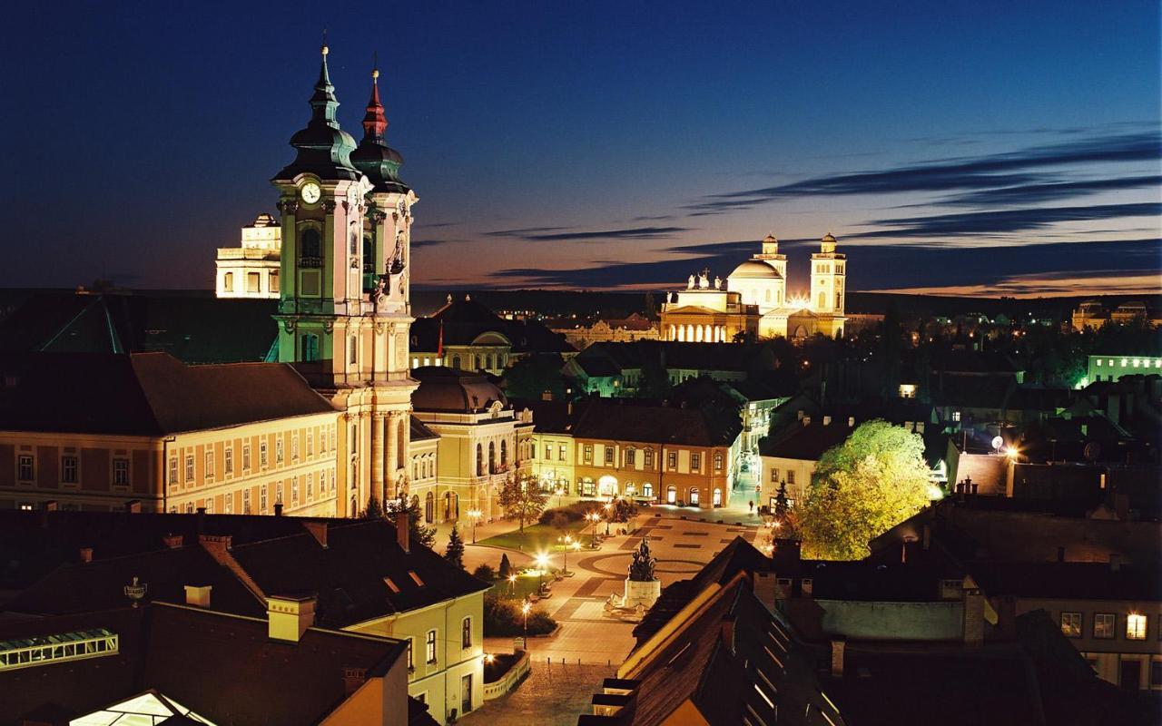 Hotel Buebaj Vendeghaz Eger Exteriér fotografie